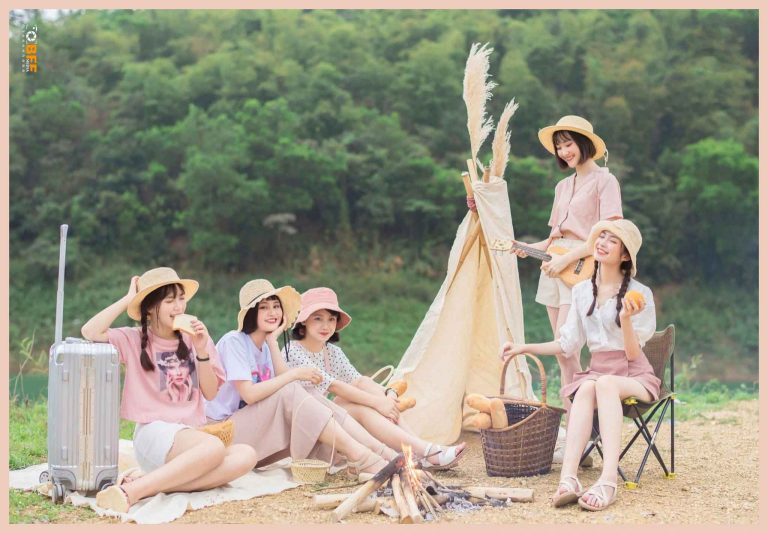 Chụp ảnh kỷ yếu mặc gì để nổi bật???