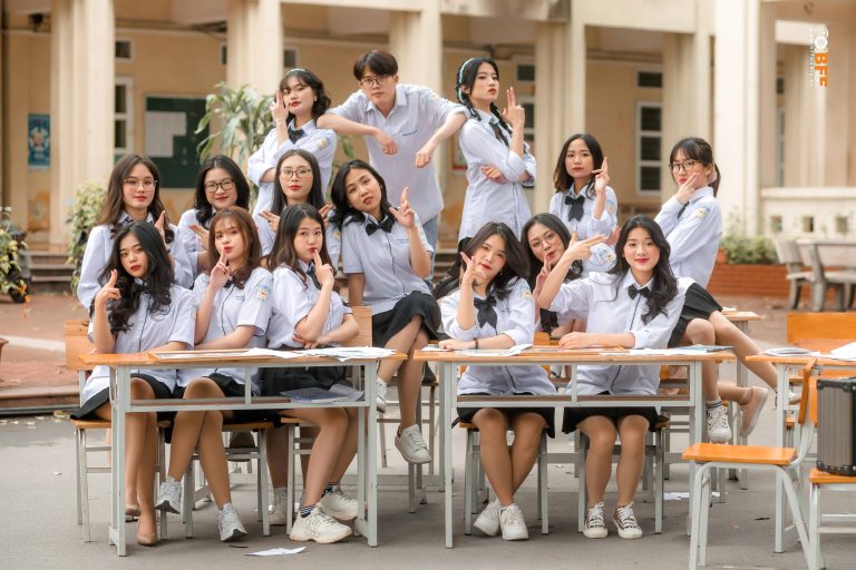 Review Kỷ Yếu BFFmedia – 12A6 THPT CẨM PHẢ QUẢNG NINH