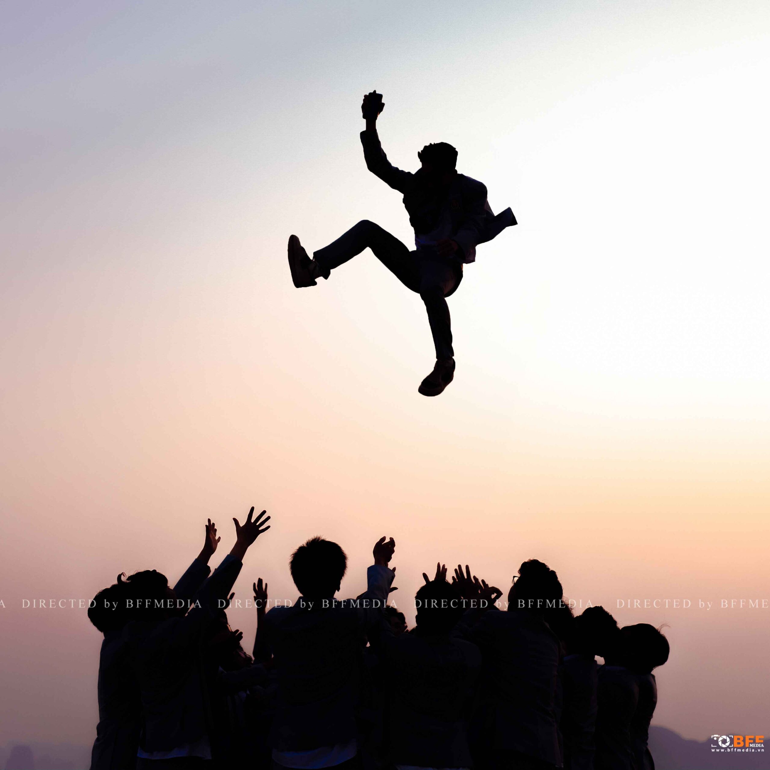Concept Thanh Xuân Xám