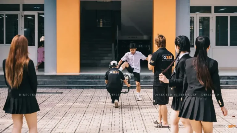 120+ caption kỷ yếu hay, ngắn gọn, hài hước và thanh xuân